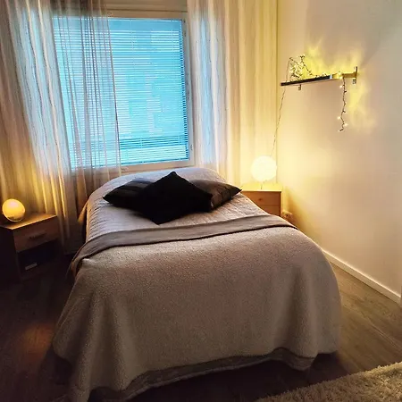 Lutakko Harbour Home - Stylish 2-Bedroom Suite With Sauna & Free Parking *