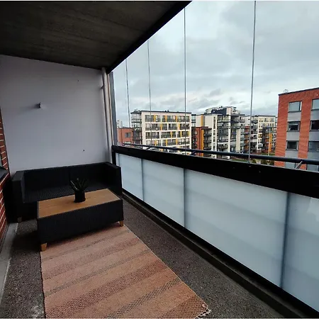 Lutakko Harbour Home - Stylish 2-Bedroom Suite With Sauna & Free Parking *