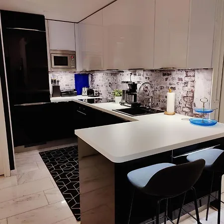 Apartamento Lutakko Harbour Home - Stylish 2-Bedroom Suite With Sauna & Free Parking