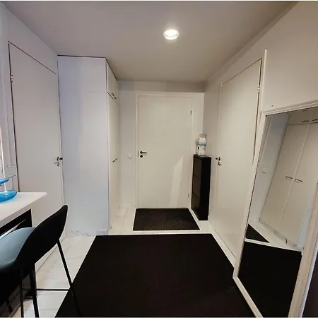 Lutakko Harbour Home - Stylish 2-Bedroom Suite With Sauna & Free Parking Apartamento *